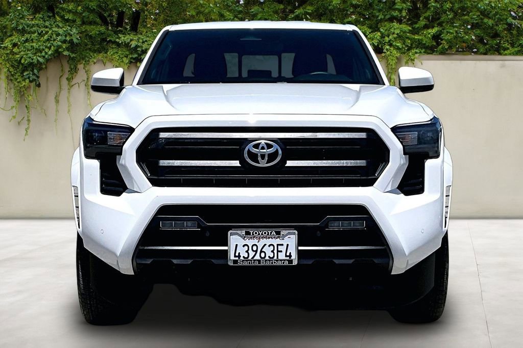 Certified 2025 Toyota Tacoma SR5 w/ SR5 Upgrade Package AWD/4WD image 2