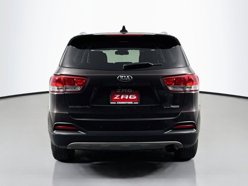 Used 2016 Kia Sorento EX FWD image 4