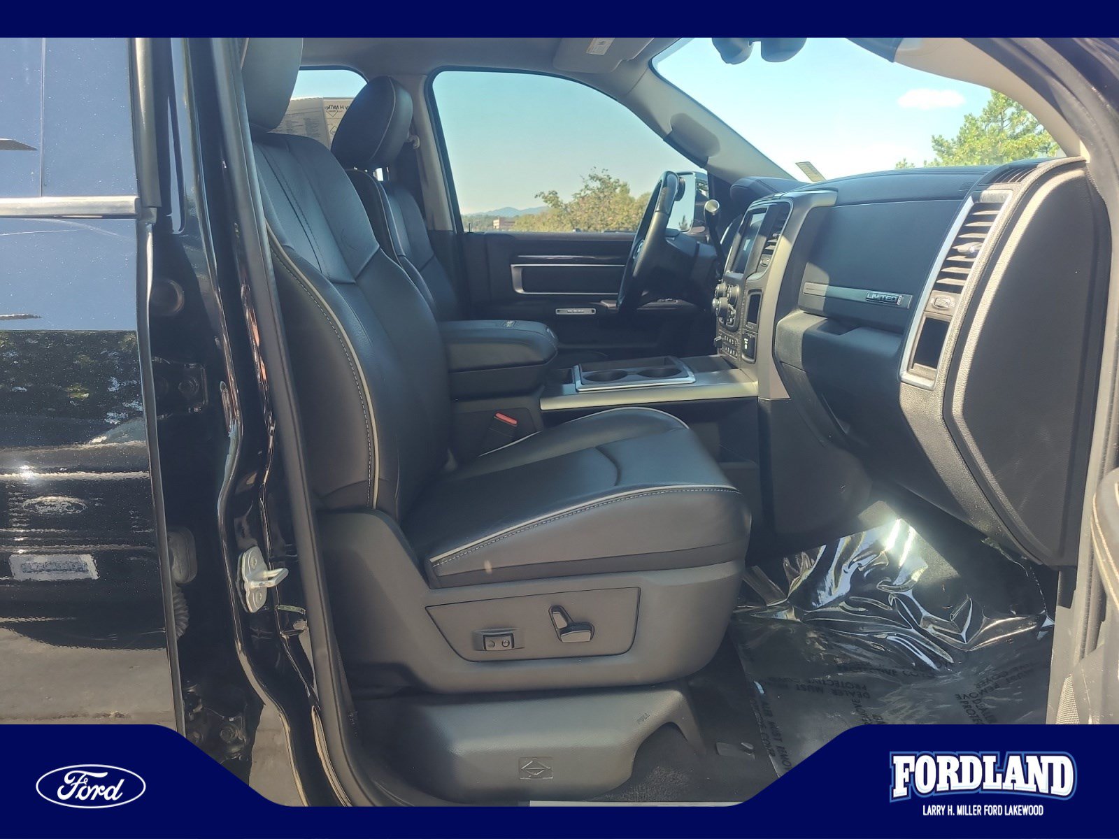 Used 2014 RAM 2500 Limited AWD/4WD image 19