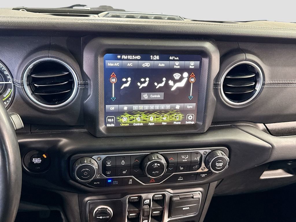 Used 2023 Jeep Wrangler Unlimited Sahara w/ Cold Weather Group AWD/4WD image 22