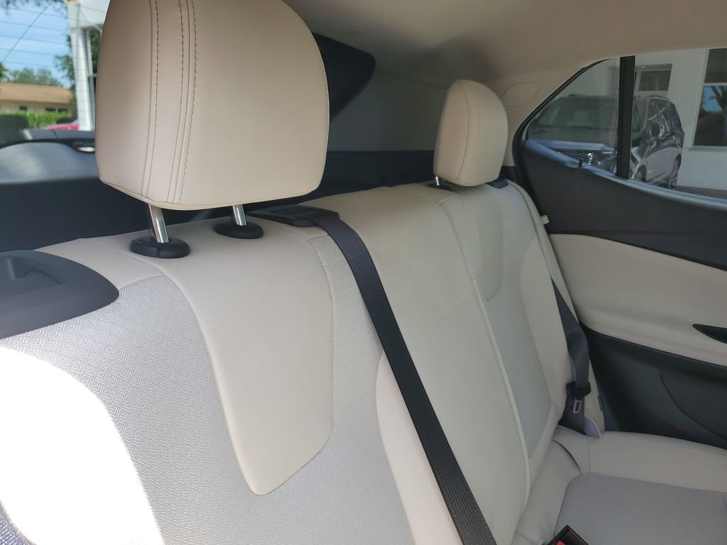 Certified 2024 Buick Encore GX Preferred FWD image 24