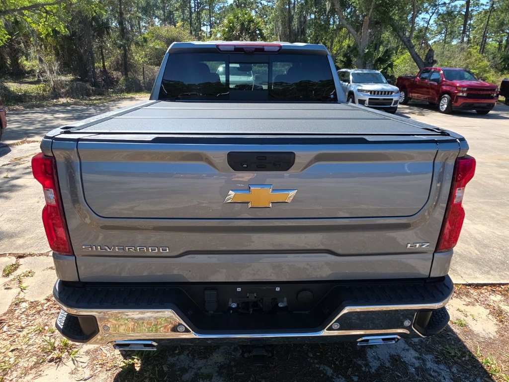 Used 2023 Chevrolet Silverado 1500 LTZ w/ LTZ Premium Package image 8