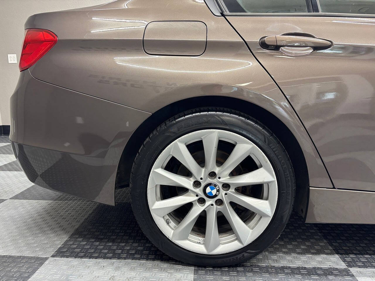 Used 2013 BMW 328i xDrive Sedan AWD/4WD image 7