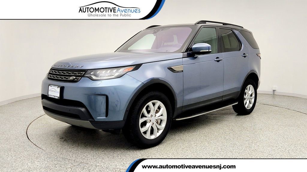 Used 2020 Land Rover Discovery SE AWD/4WD image 1