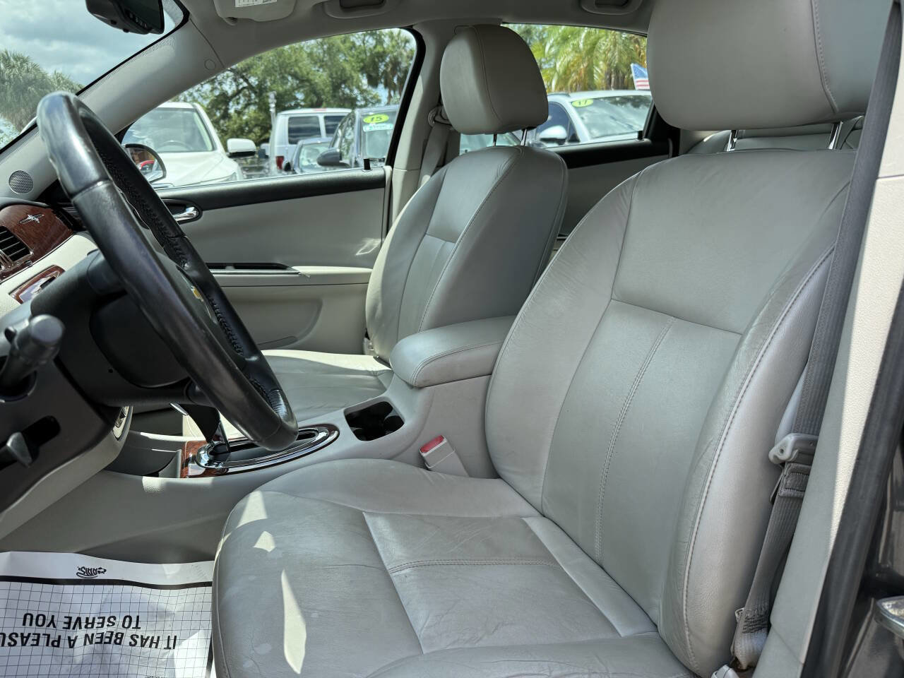 Used 2011 Chevrolet Impala LTZ FWD image 12