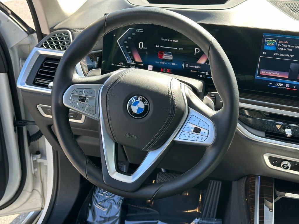 Certified 2024 BMW X7 xDrive40i w/ Premium Package image 13