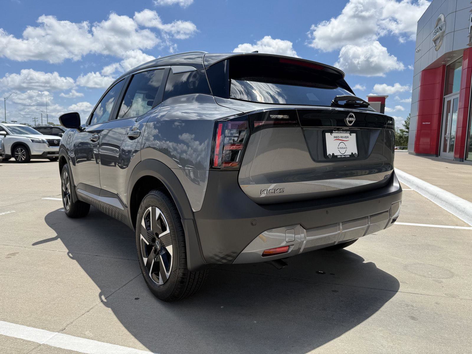 New 2026 Nissan Kicks SV w/ SV Premium Package image 9