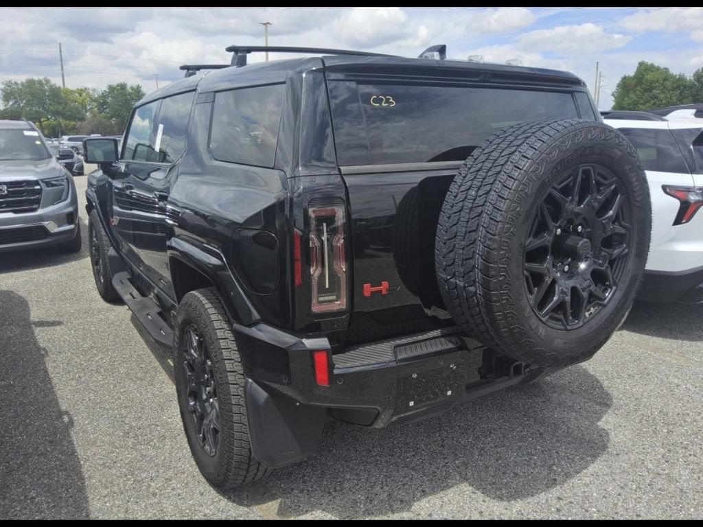 Used 2025 GMC Hummer EV 2X w/ LPO, Sport Package AWD/4WD image 7