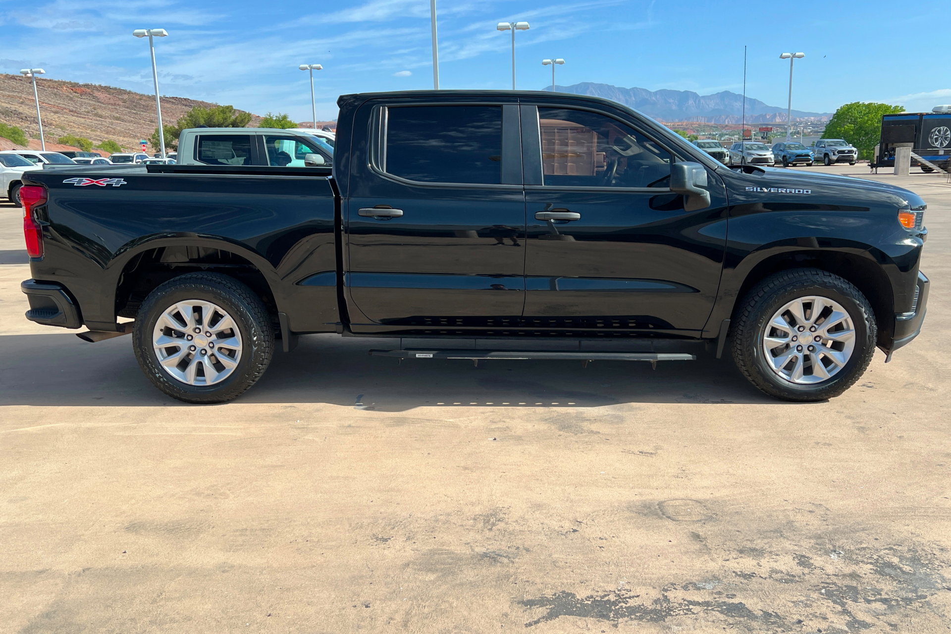 Used 2021 Chevrolet Silverado 1500 Custom AWD/4WD image 7