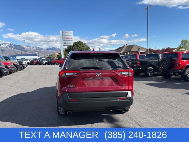 Used 2025 Toyota RAV4 XLE image 9