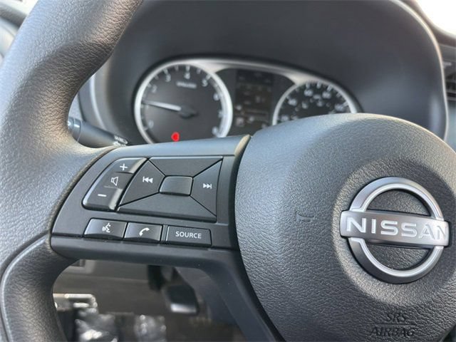 New 2025 Nissan Kicks Play S FWD image 10