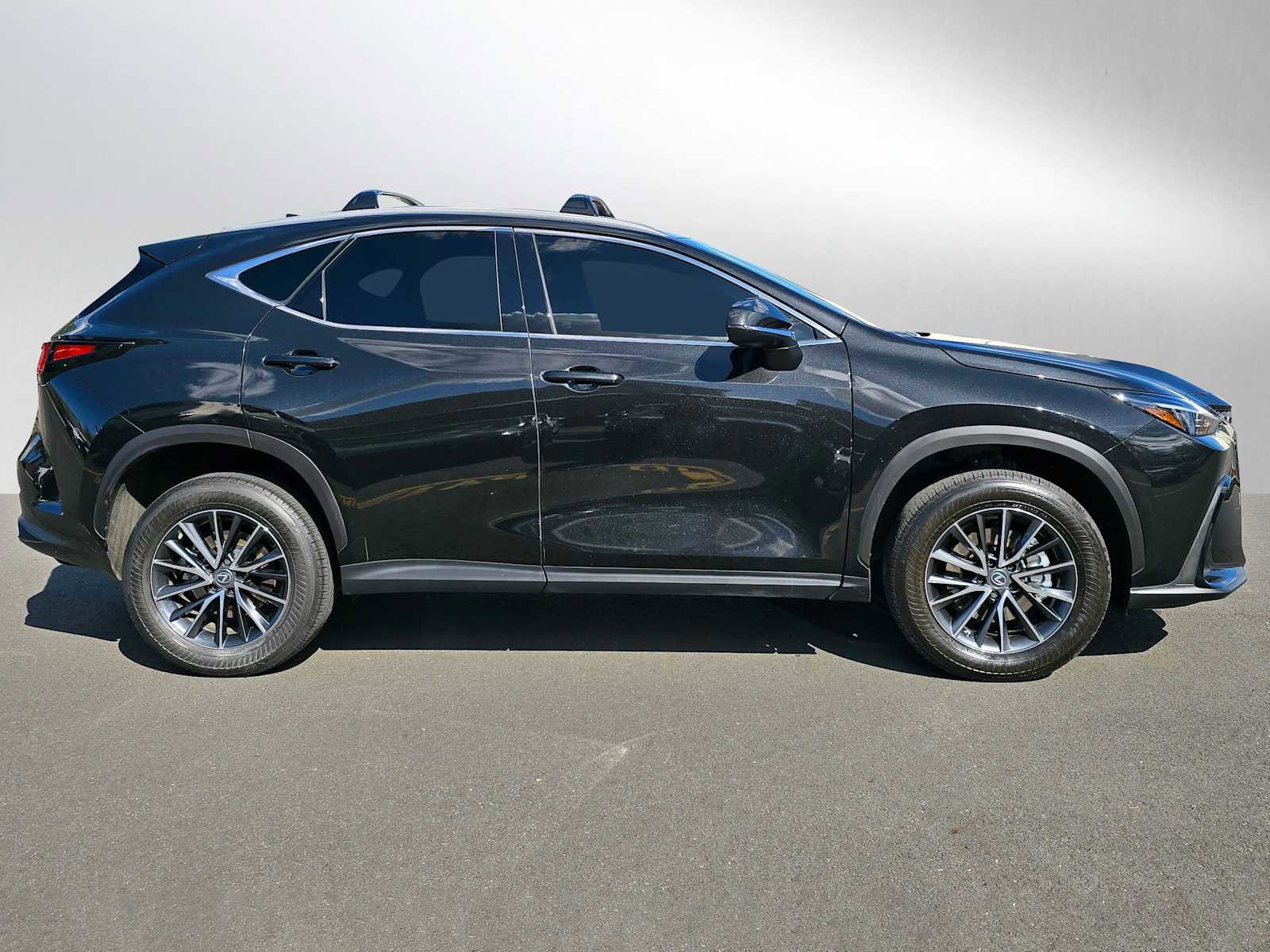 Used 2023 Lexus NX 350h AWD w/ Towing Package (2000 Lbs) image 2