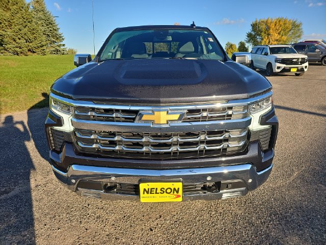 Used 2023 Chevrolet Silverado 1500 LTZ w/ LTZ Premium Package AWD/4WD image 8