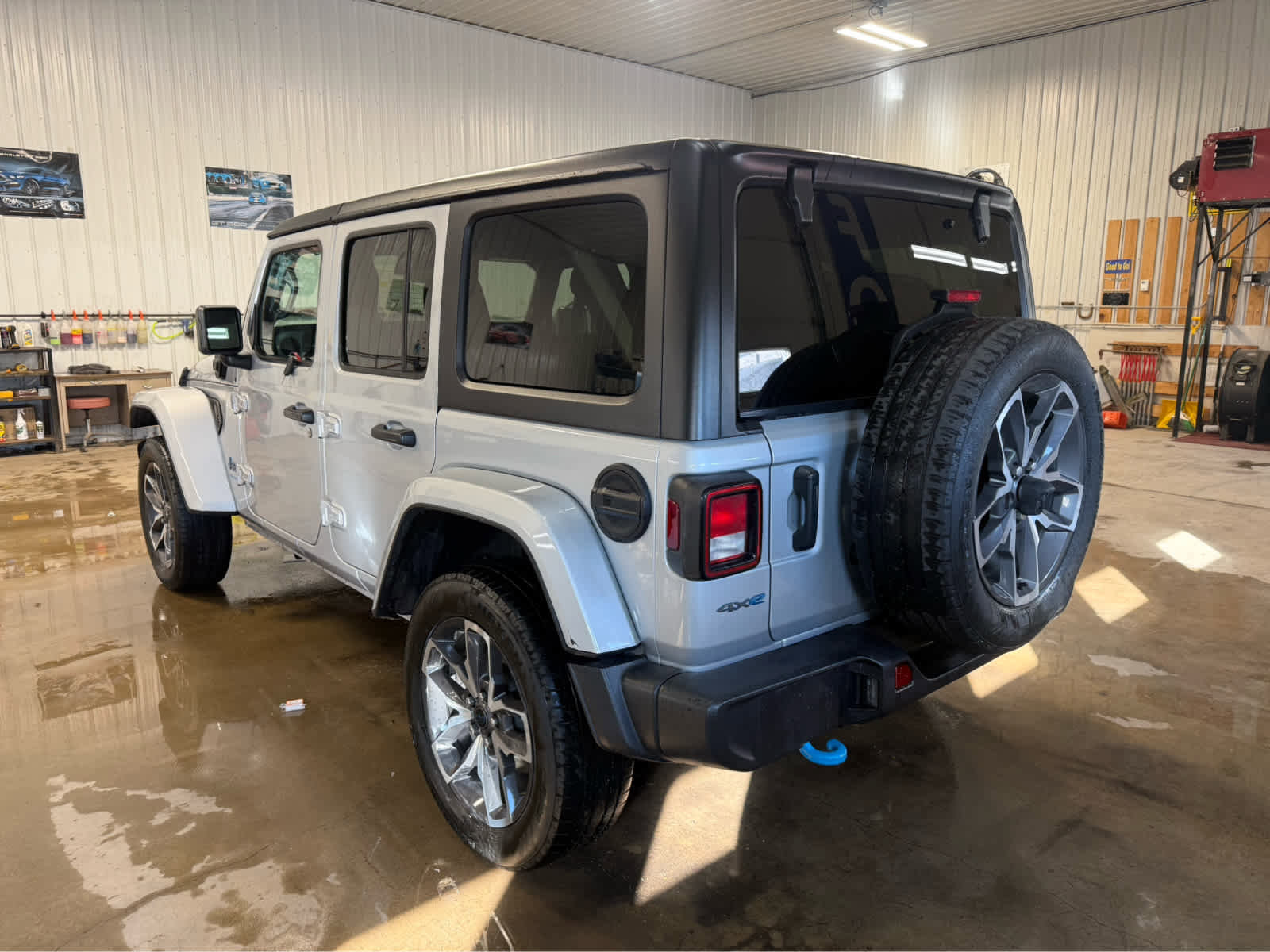 Used 2024 Jeep Wrangler Sport S w/ Convenience Group image 6