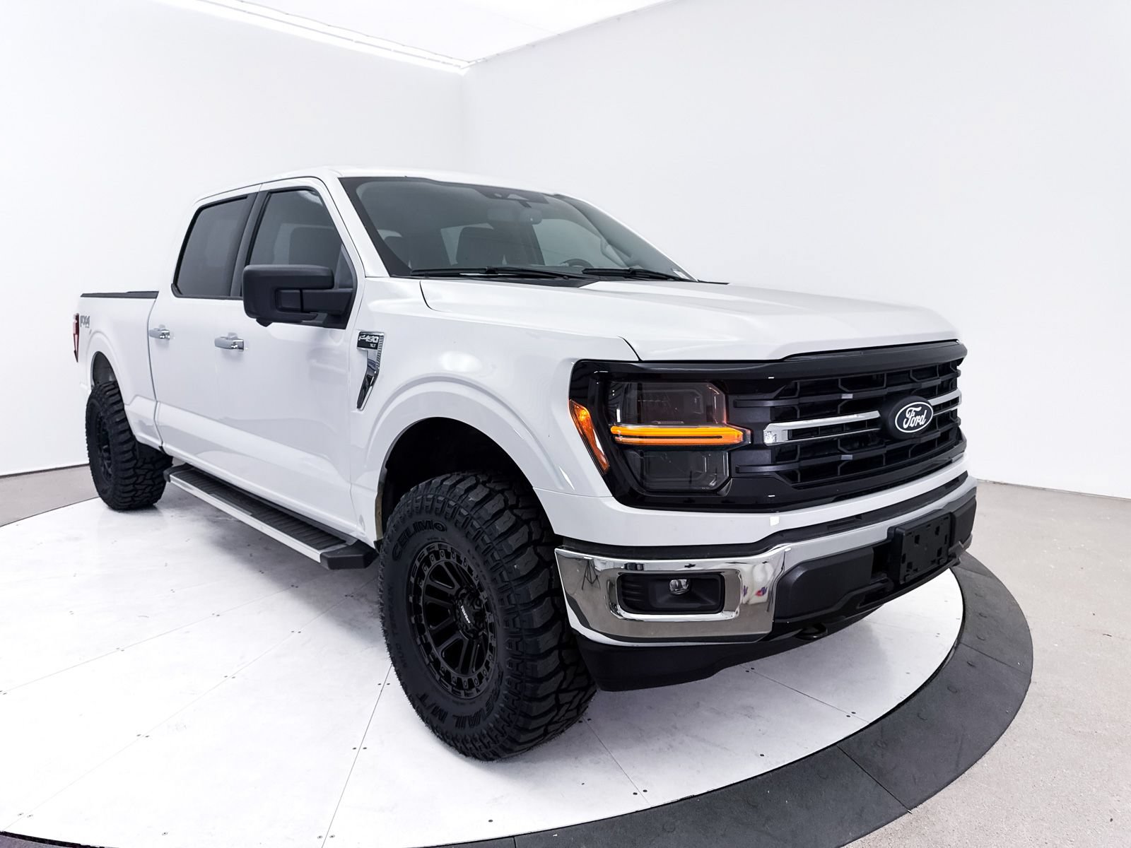 Used 2024 Ford F150 XLT w/ FX4 Off-Road Package AWD/4WD image 11