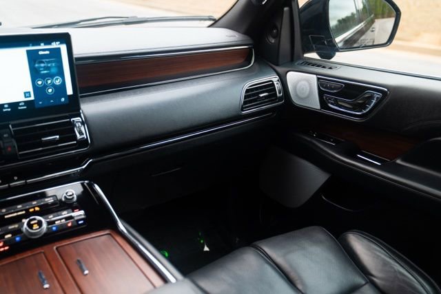 Used 2023 Lincoln Navigator Reserve w/ Equipment Group 201A image 39