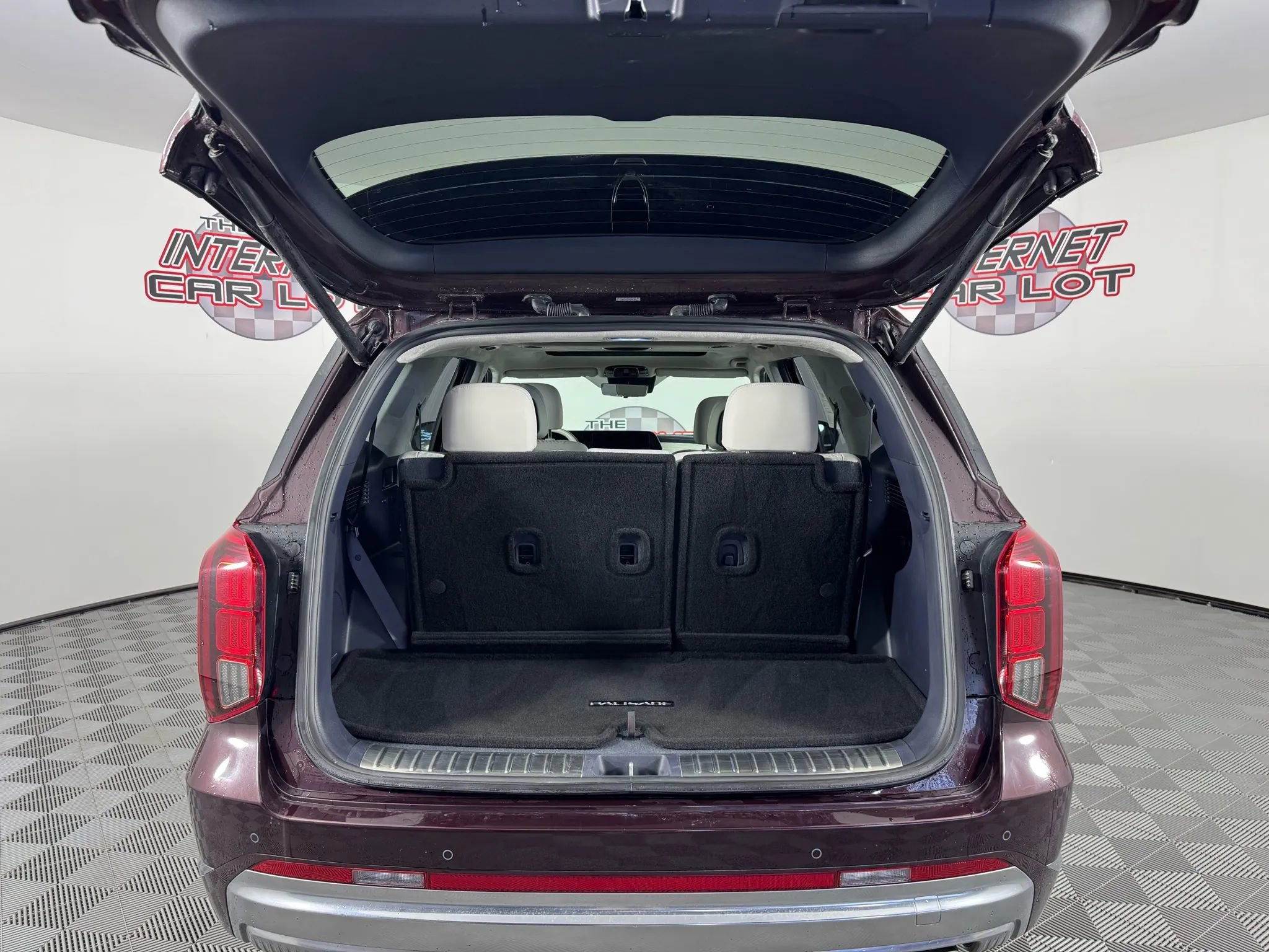 Used 2023 Hyundai Palisade Calligraphy w/ Cargo Package image 30