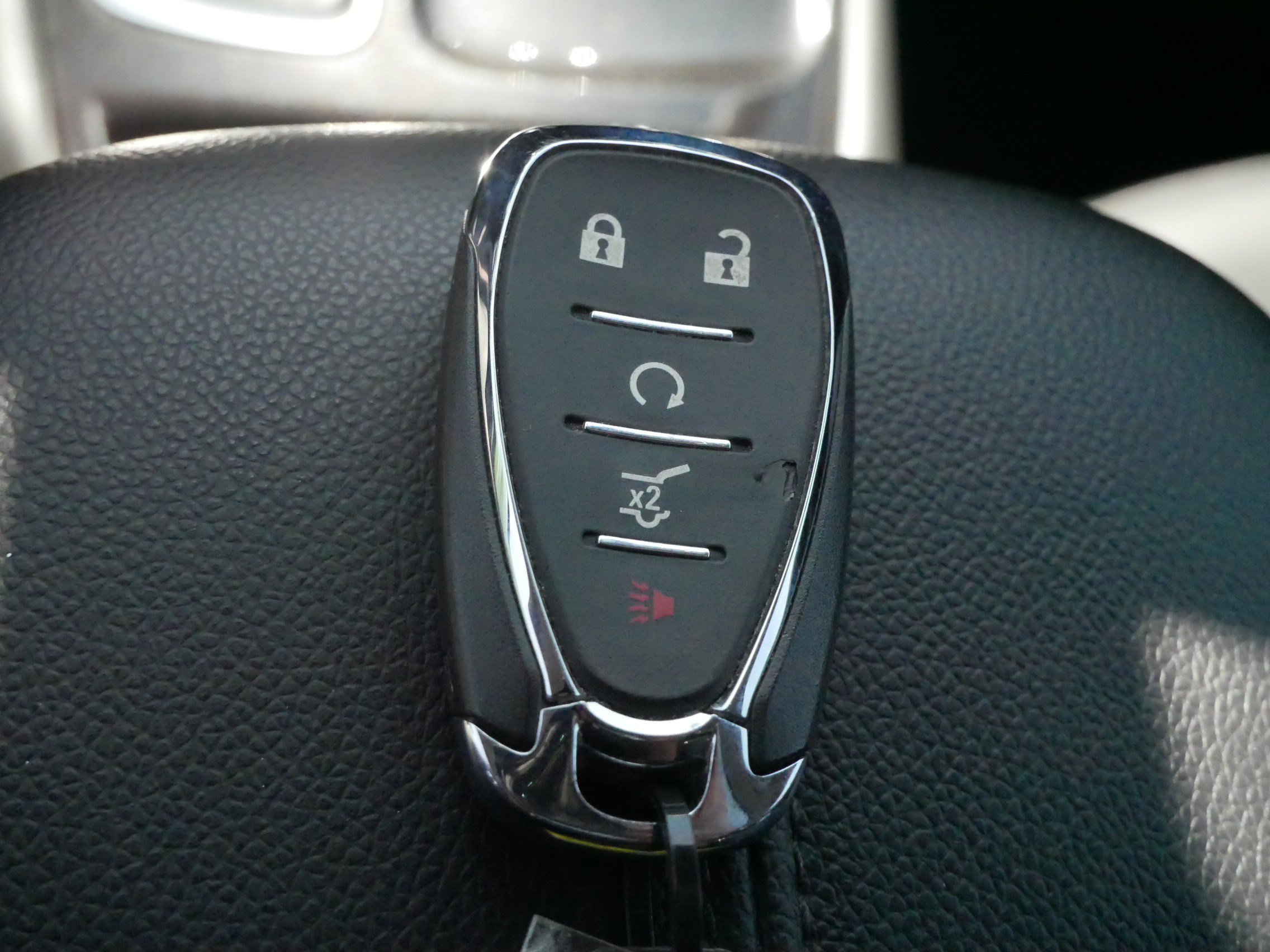 Used 2022 Chevrolet Equinox Premier AWD/4WD image 34