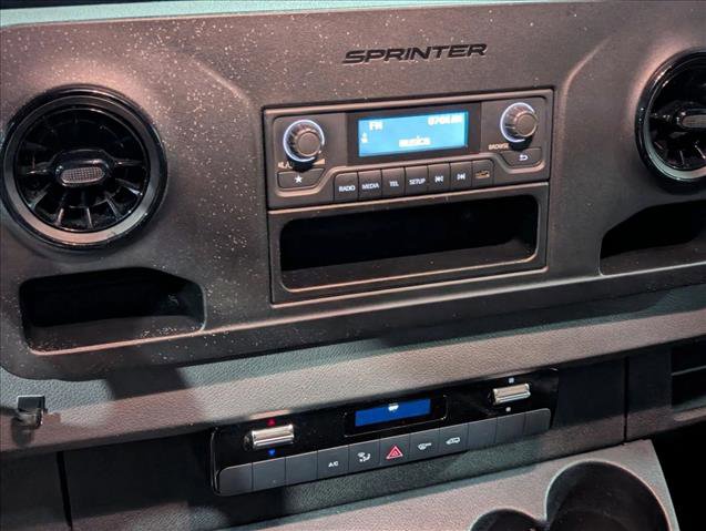 Used 2025 Mercedes-Benz Sprinter 2500 image 14
