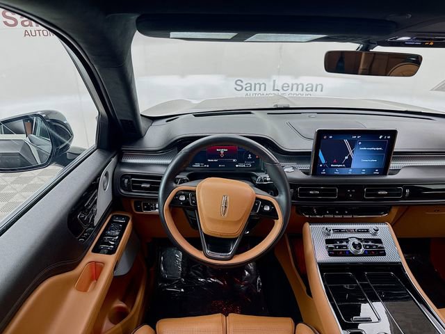 Used 2023 Lincoln Aviator Black Label w/ Dynamic Handling Package image 24