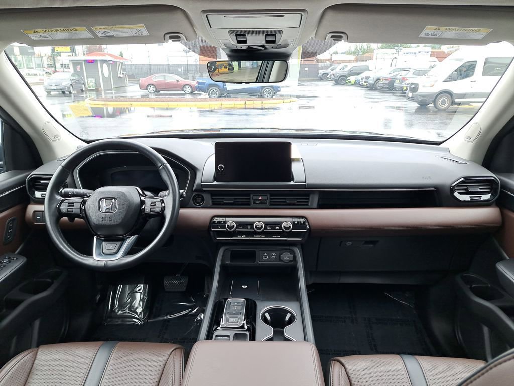 Used 2023 Honda Pilot Elite image 18