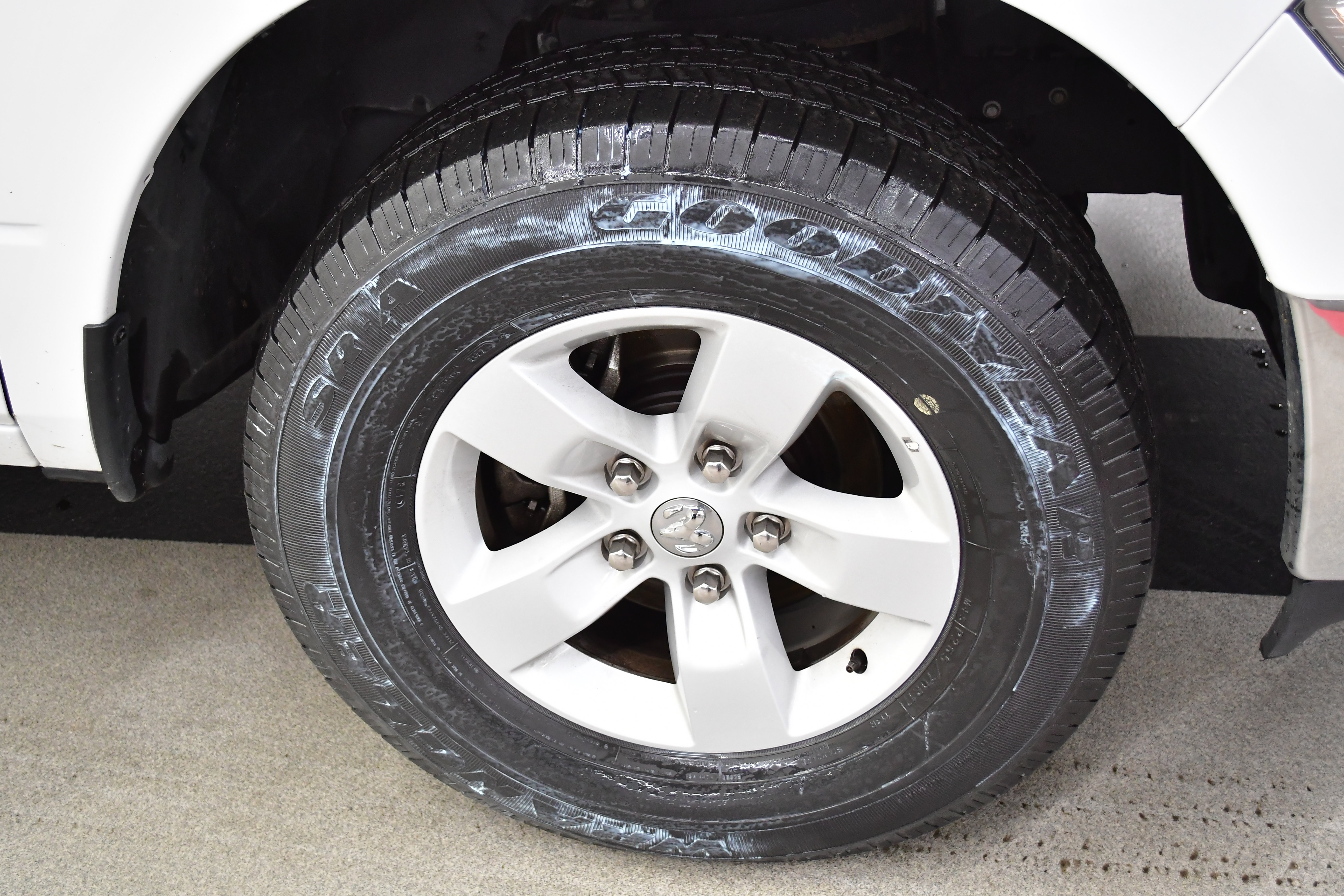 Used 2023 RAM 1500 Classic SLT w/ Trailer & Traction Group AWD/4WD image 30