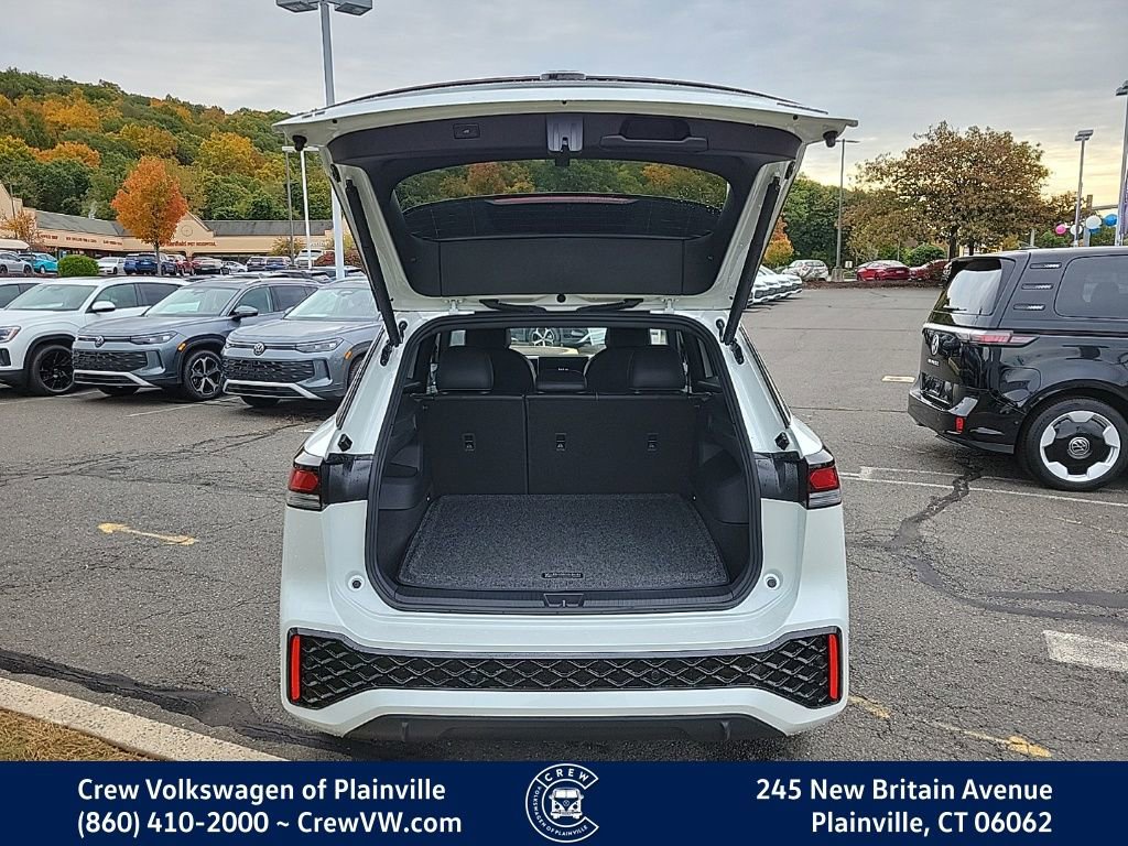 New 2026 Volkswagen Tiguan SE R-Line AWD/4WD image 56