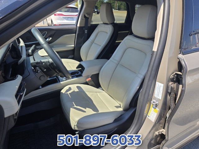 Certified 2025 Lincoln Corsair Reserve w/ Jet Appearance Package FWD image 9