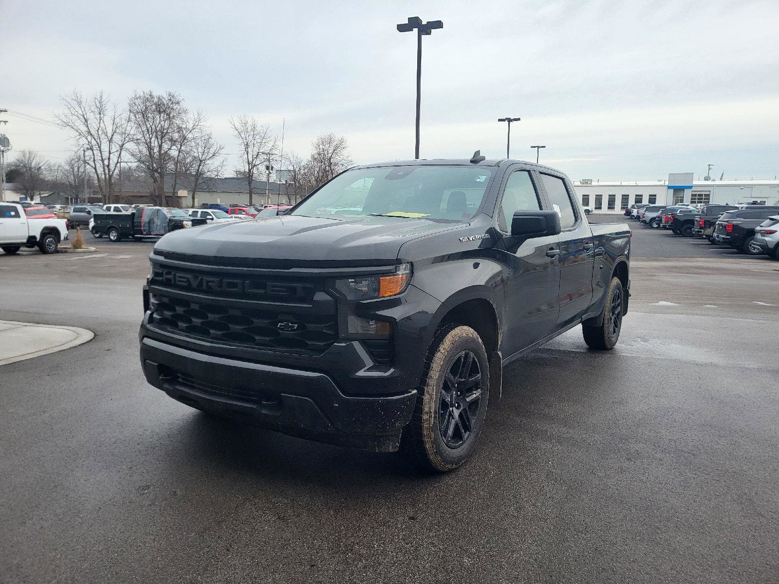 Used 2023 Chevrolet Silverado 1500 Custom image 7