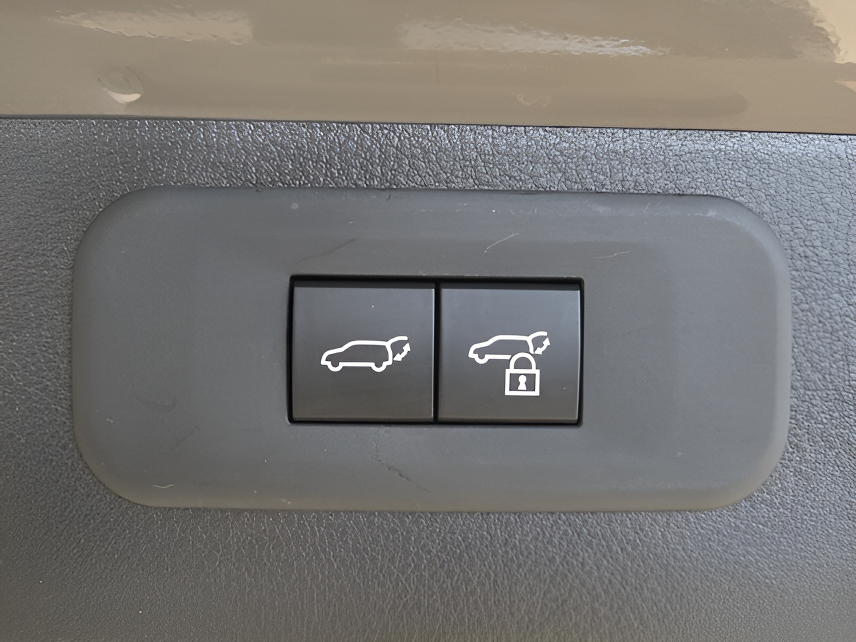 New 2026 Lexus TX 500h AWD image 27