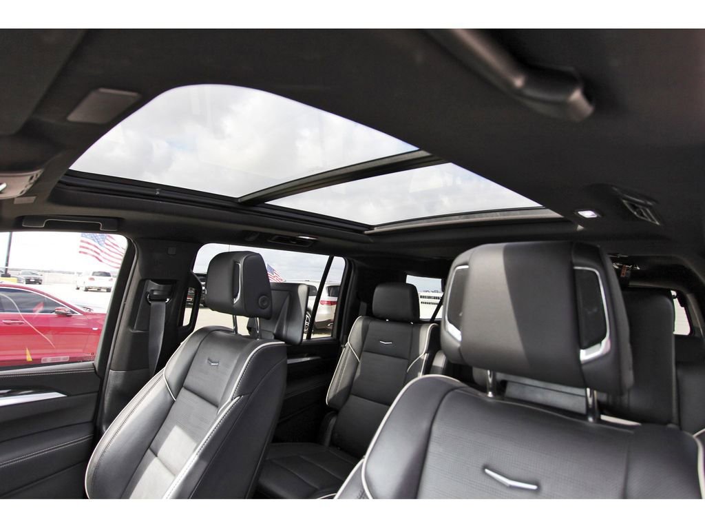 Certified 2025 Cadillac Escalade ESV Premium Luxury w/ Touring Package image 29