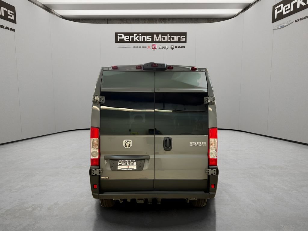 New 2025 RAM ProMaster 1500 w/ Quick Order Package 22G SLT image 8