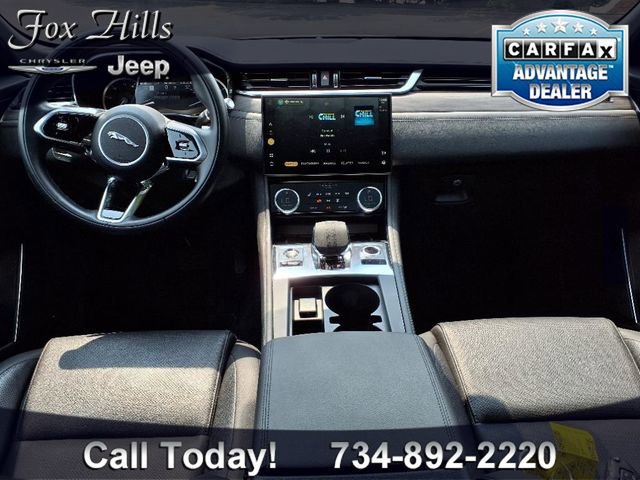 Used 2022 Jaguar F-PACE S image 12