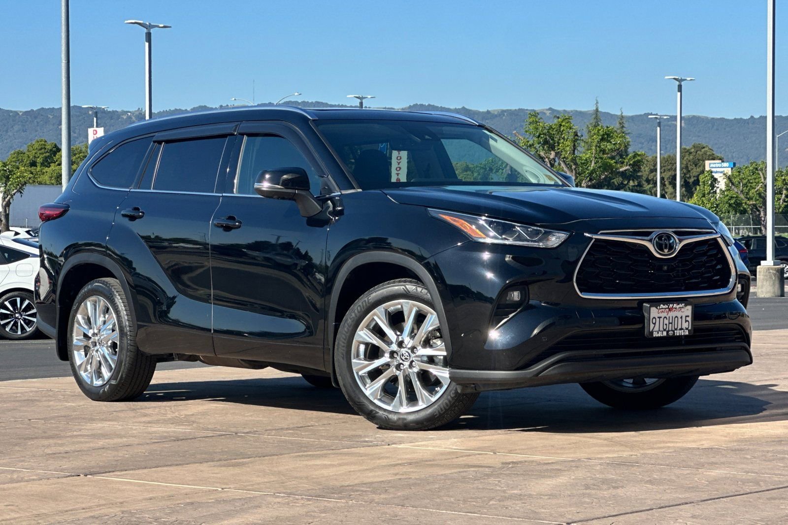 Used 2023 Toyota Highlander Limited AWD/4WD video 2