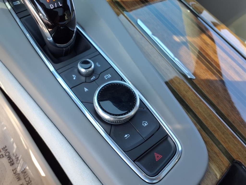 Certified 2023 Cadillac Escalade Premium Luxury Platinum image 39