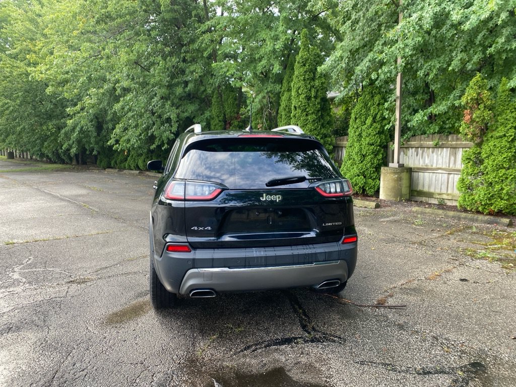 Used 2019 Jeep Cherokee Limited AWD/4WD image 4