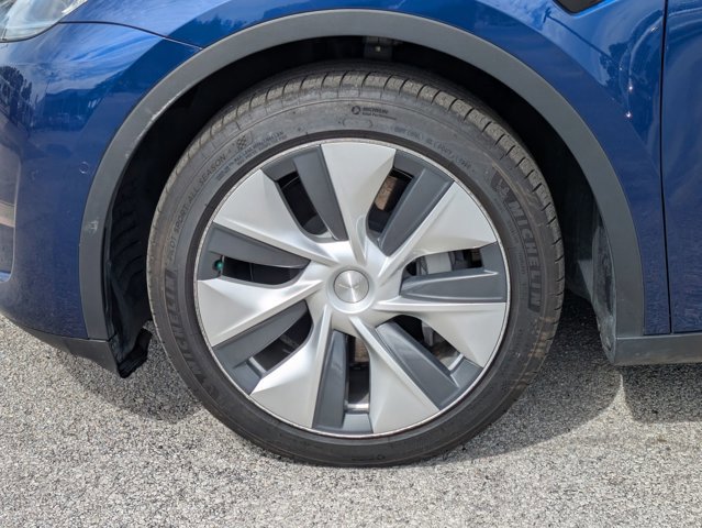 Used 2021 Tesla Model Y Long Range AWD/4WD image 22