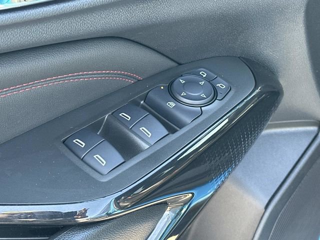 Used 2025 Chevrolet Trax RS image 16