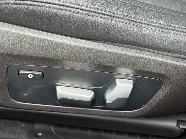 Used 2021 BMW 330i Sedan w/ Driving Assistance Package image 20