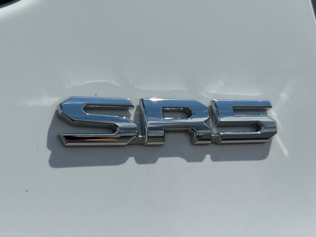 Used 2022 Toyota Tundra SR5 w/ SR5 Convenience Package AWD/4WD image 22