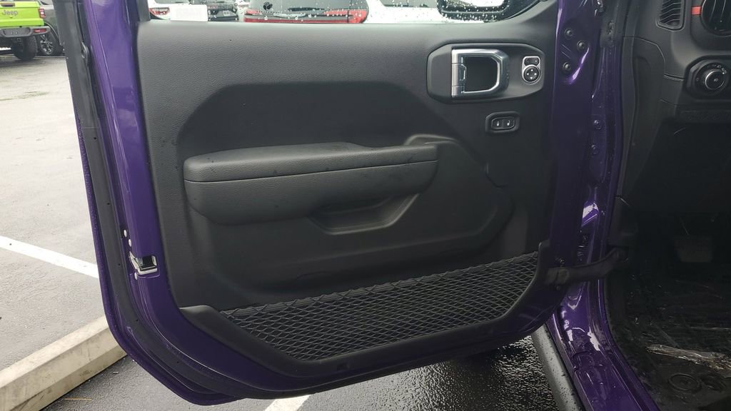 New 2026 Jeep Wrangler Unlimited Rubicon w/ Technology Group image 20