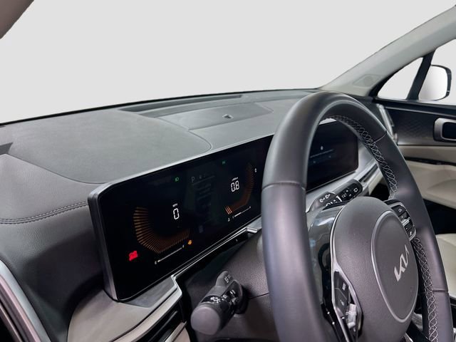 Certified 2025 Kia Sorento EX image 9