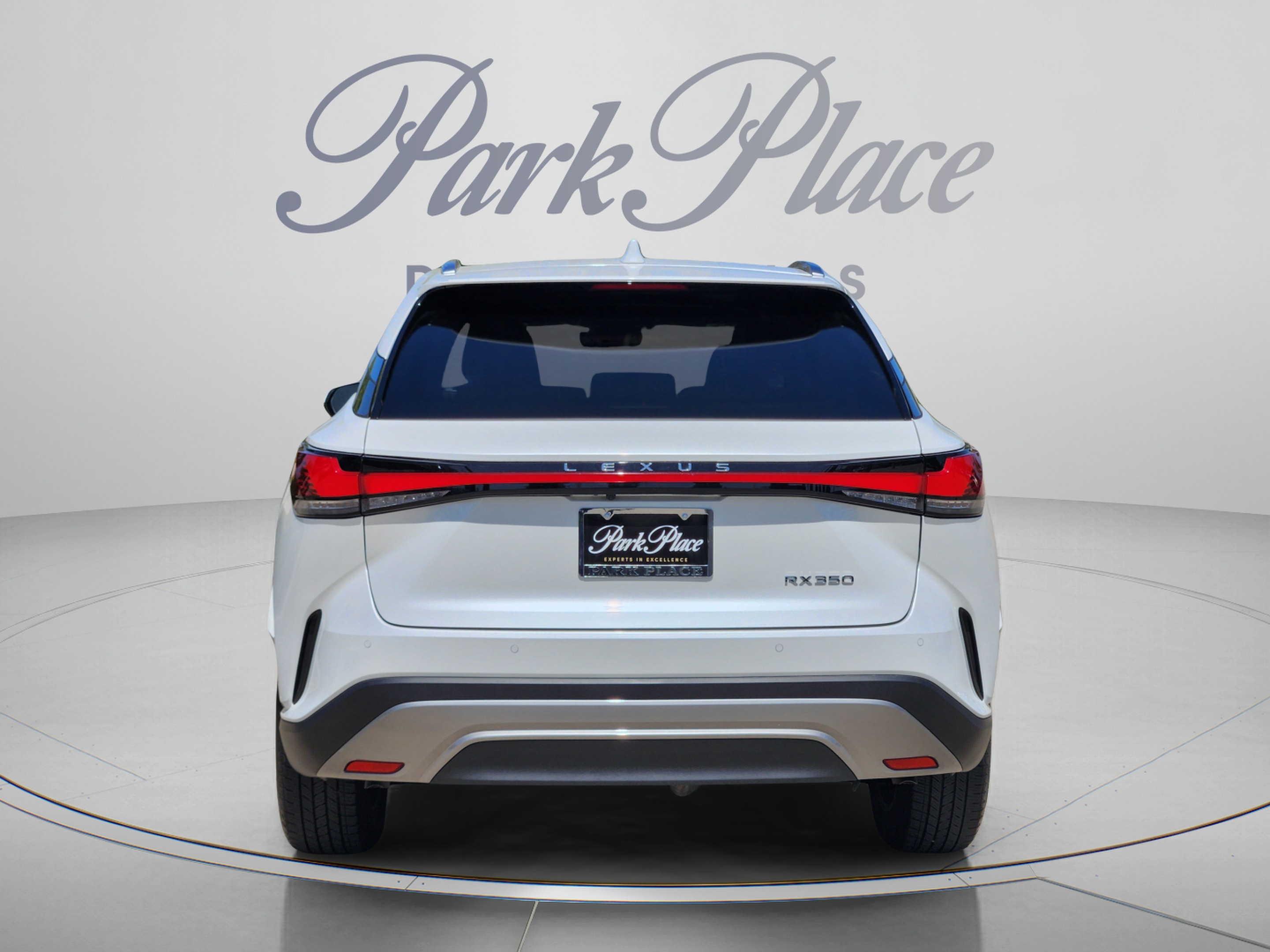 Used 2025 Lexus RX 350 Premium w/ Accessory Package (Z1) FWD image 4