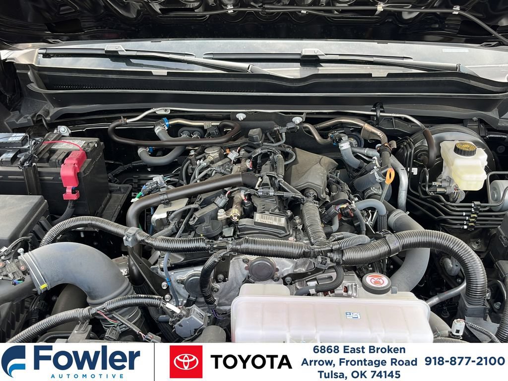 Certified 2025 Toyota Tacoma SR5 AWD/4WD image 23