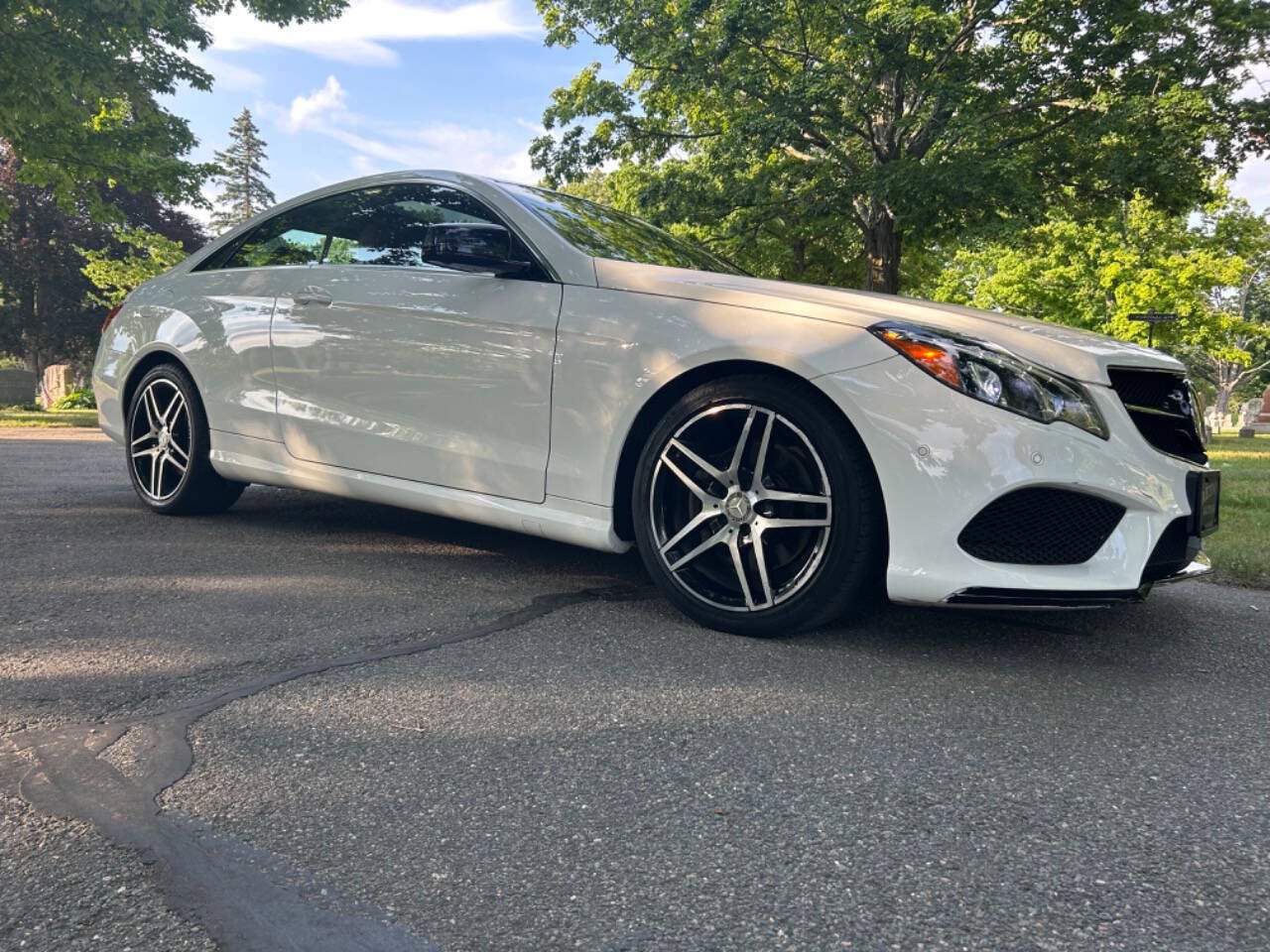 Used 2017 Mercedes-Benz E 400 4MATIC Coupe image 3
