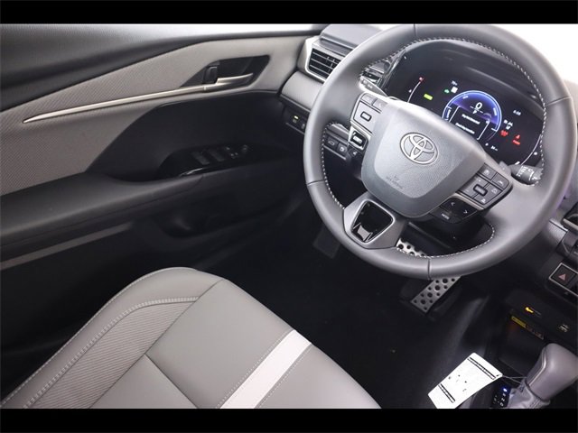 Used 2026 Toyota Camry SE image 21