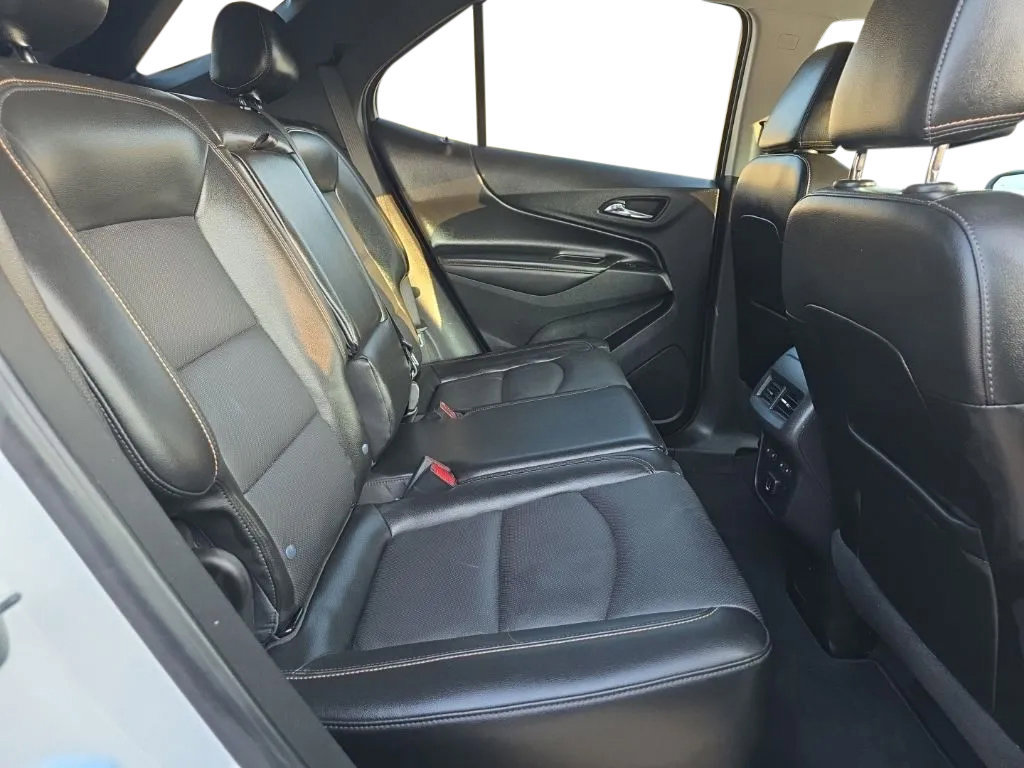 Used 2021 Chevrolet Equinox Premier AWD/4WD image 19