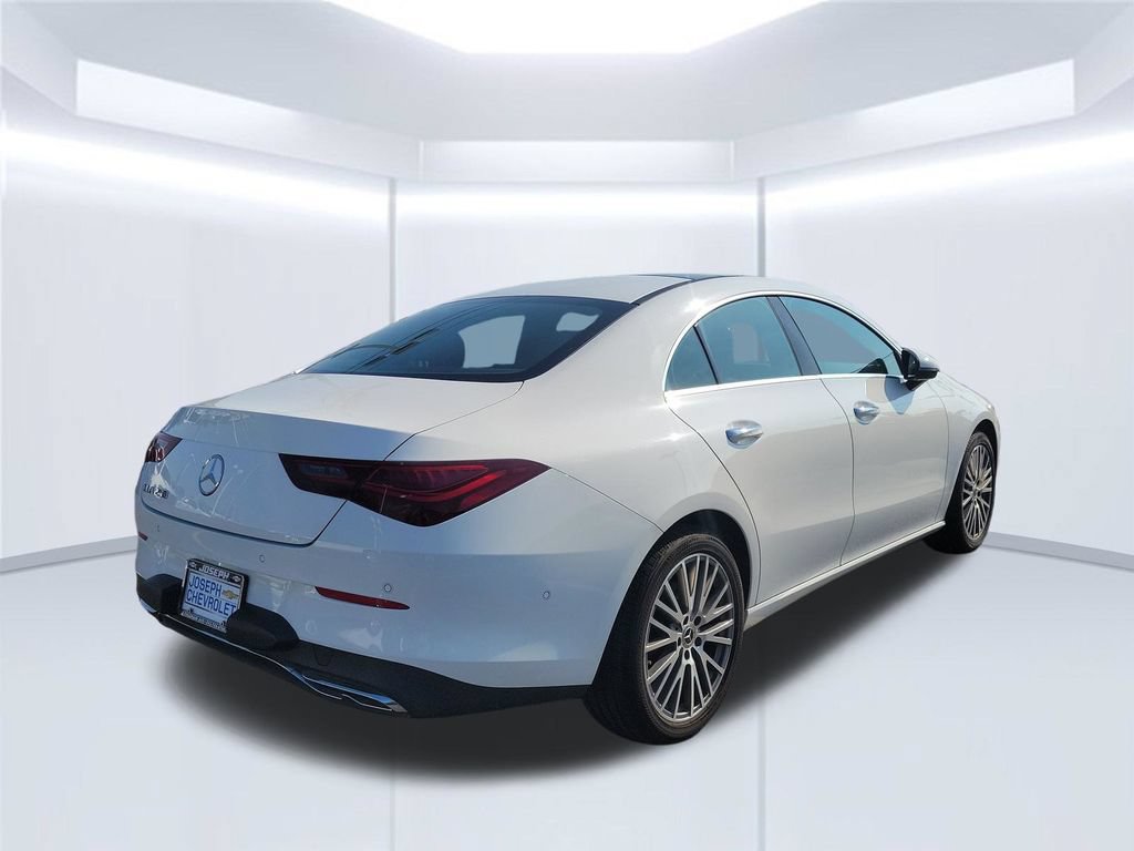 Used 2025 Mercedes-Benz CLA 250 image 4