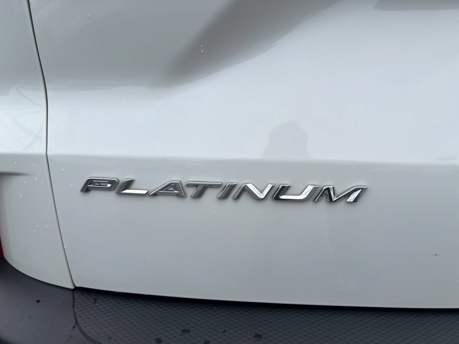 Used 2023 Ford Escape Platinum AWD/4WD image 24