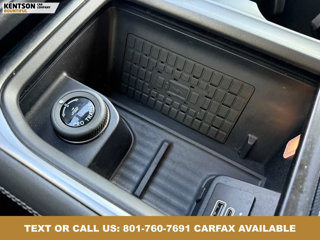 Used 2025 Ford Expedition Platinum image 27
